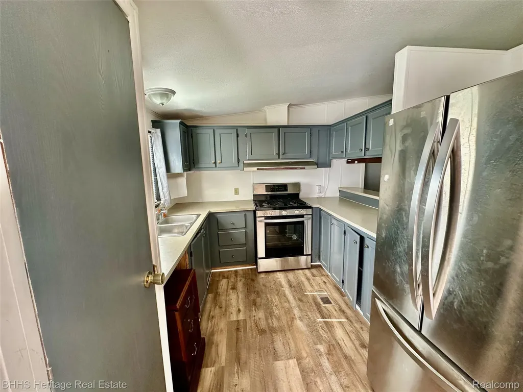 823 Linden Handy Township MI 48836