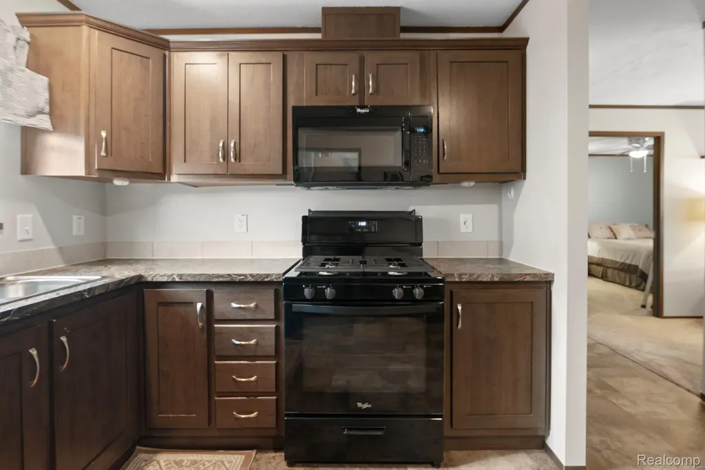 303 Toucan Street Rochester Hills City MI 48309