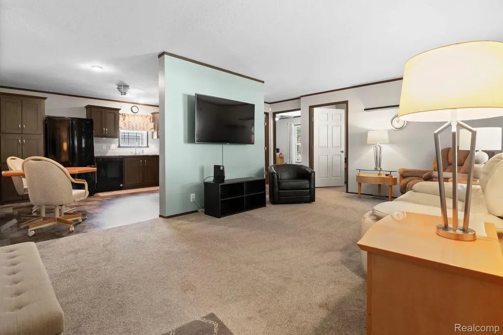 303 Toucan Street Rochester Hills City MI 48309