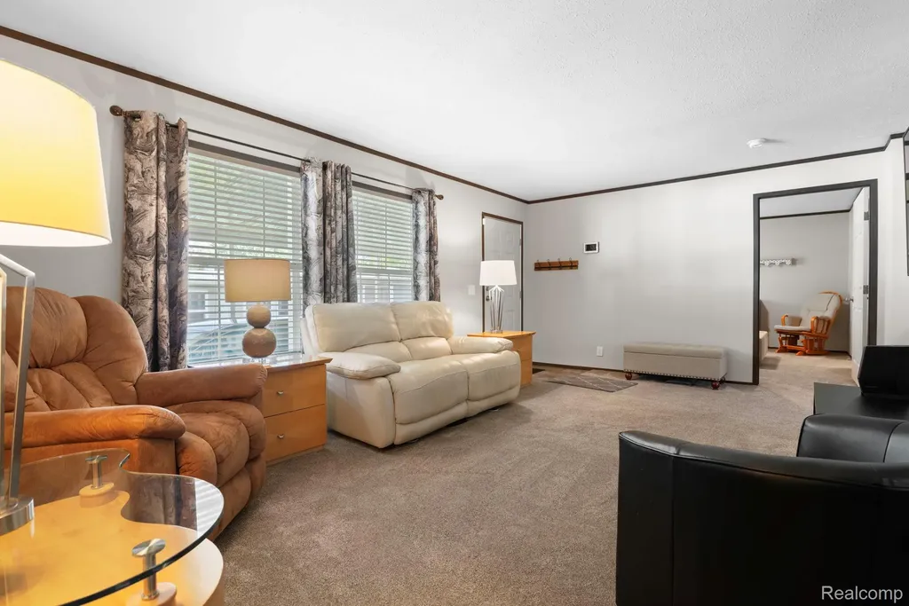 303 Toucan Street Rochester Hills City MI 48309