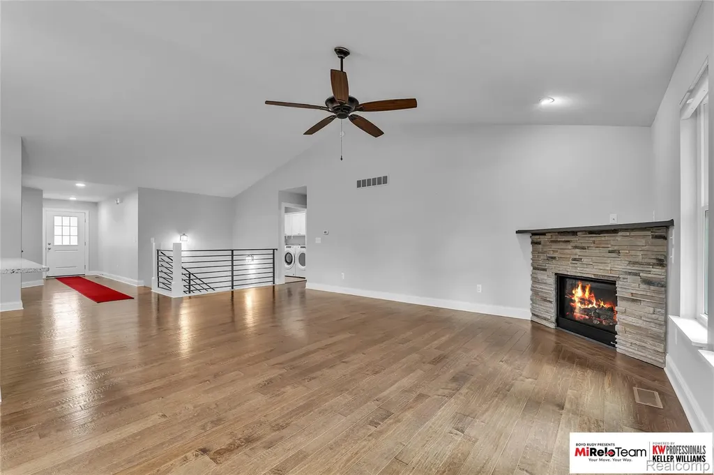 1909 Egret Pointe Genoa Township MI 48843