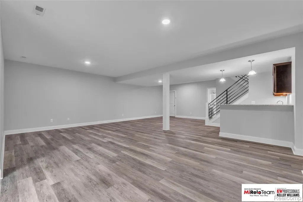 1909 Egret Pointe Genoa Township MI 48843