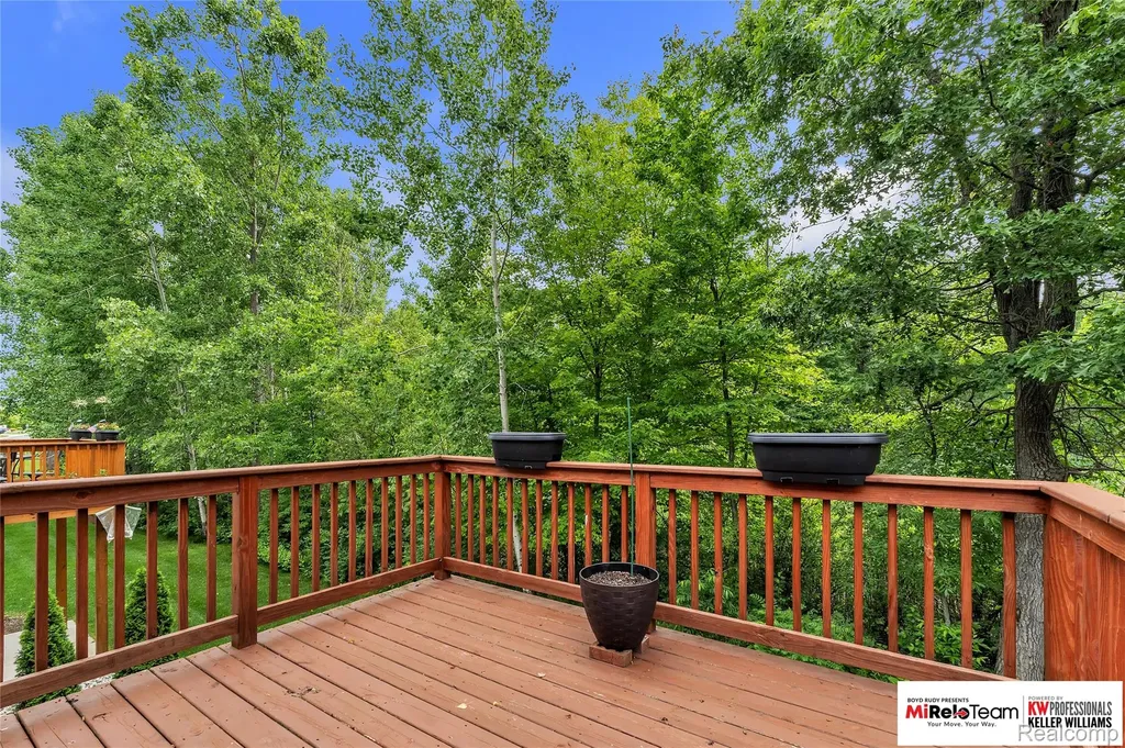 1909 Egret Pointe Genoa Township MI 48843