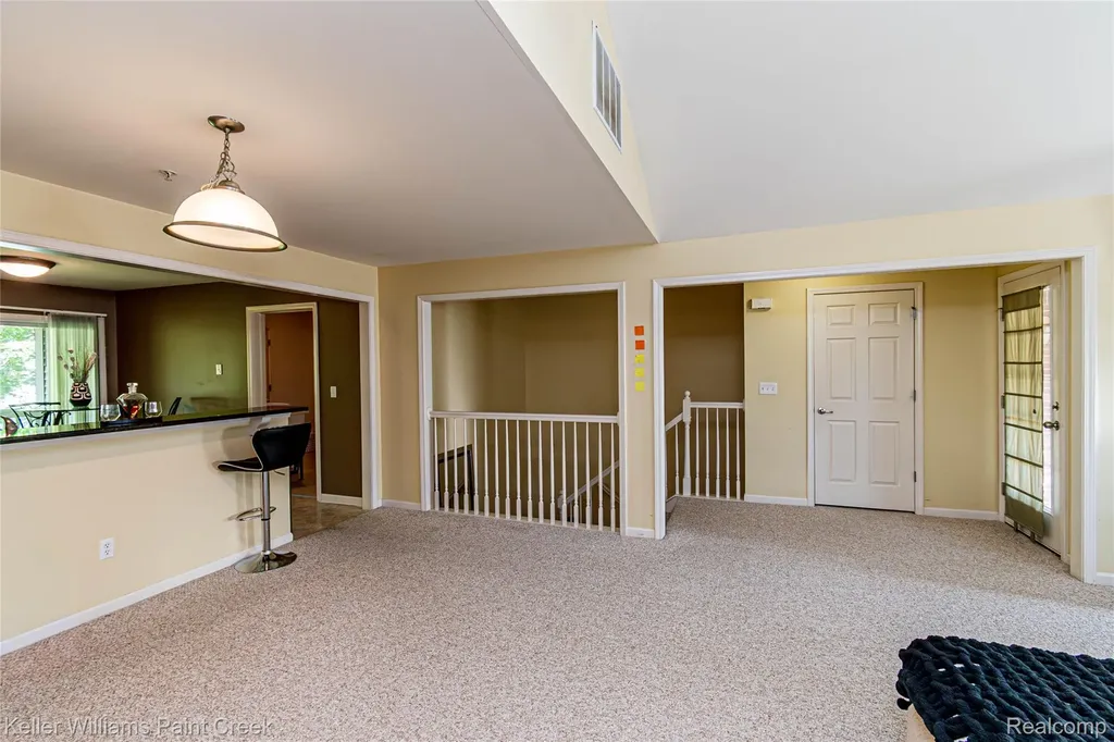28569 Carlton Way Drive Novi City MI 48377