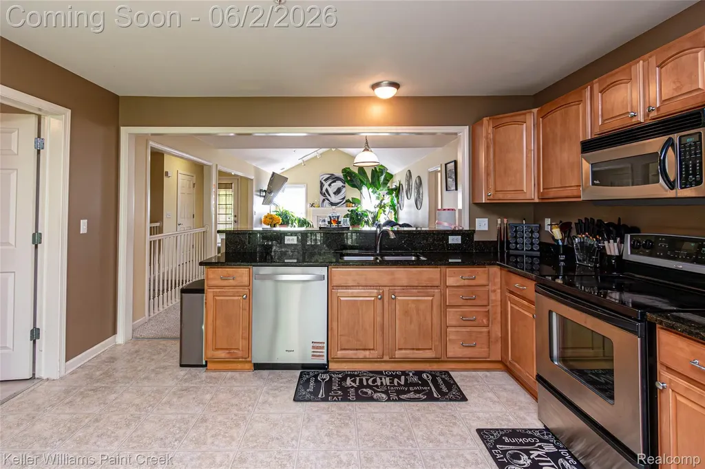 28569 Carlton Way Drive Novi City MI 48377