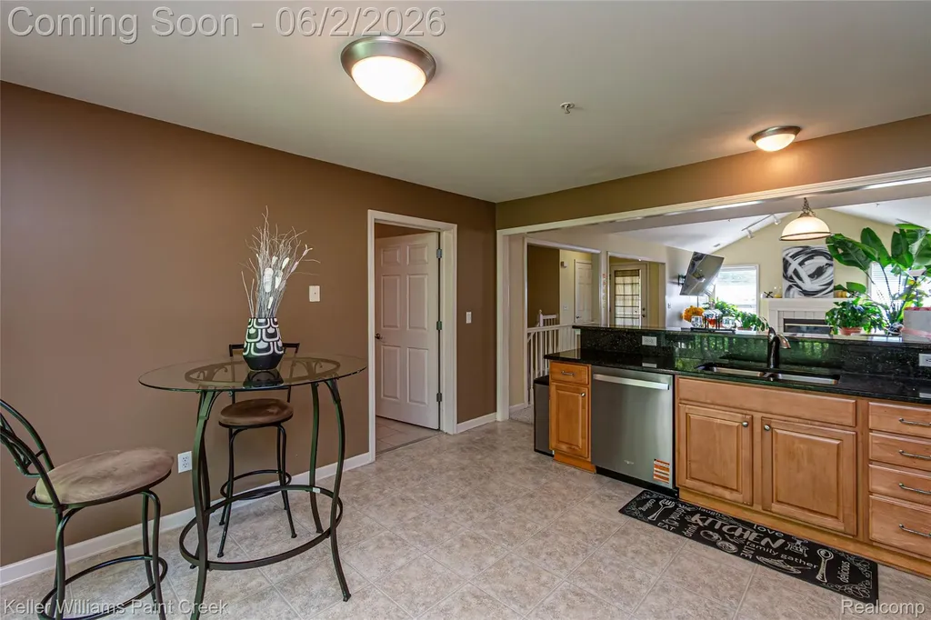 28569 Carlton Way Drive Novi City MI 48377