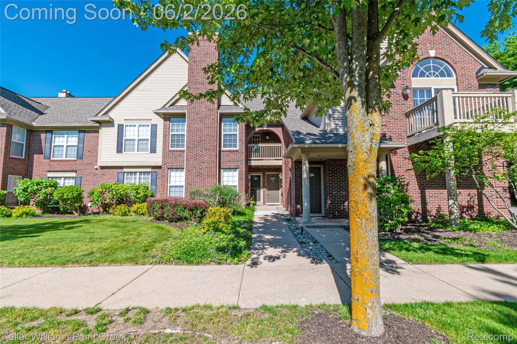 28569 Carlton Way Drive Novi City MI 48377