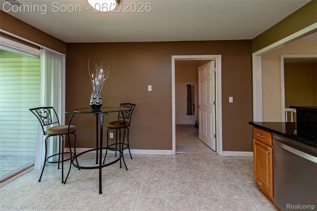 28569 Carlton Way Drive Novi City MI 48377