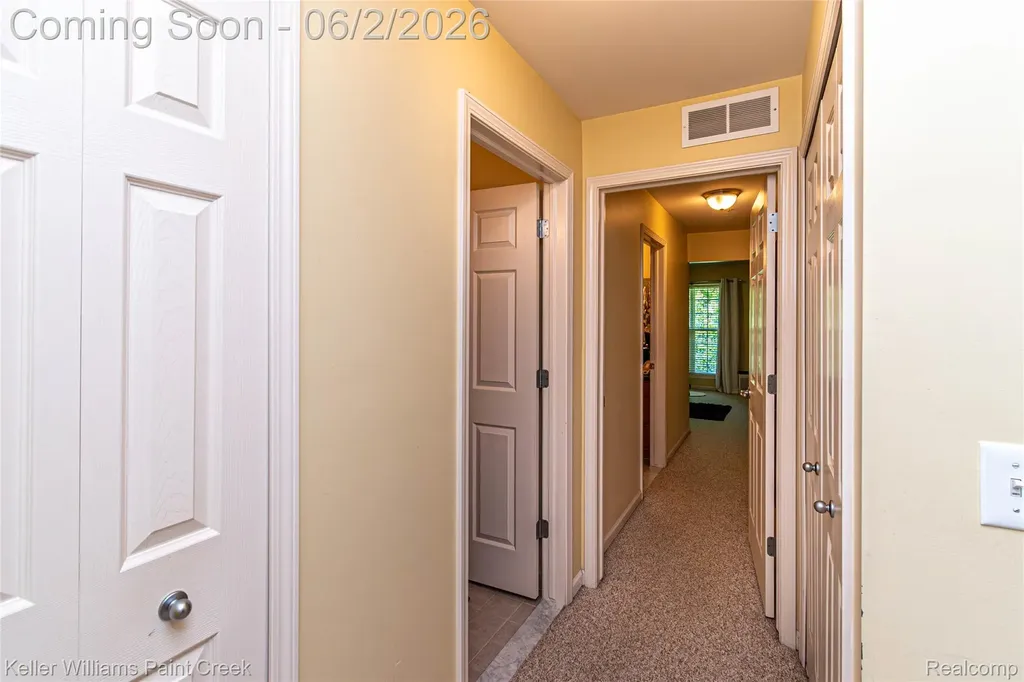 28569 Carlton Way Drive Novi City MI 48377