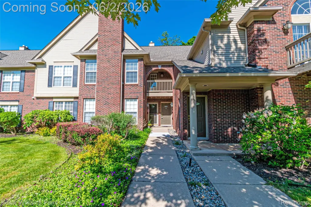 28569 Carlton Way Drive Novi City MI 48377