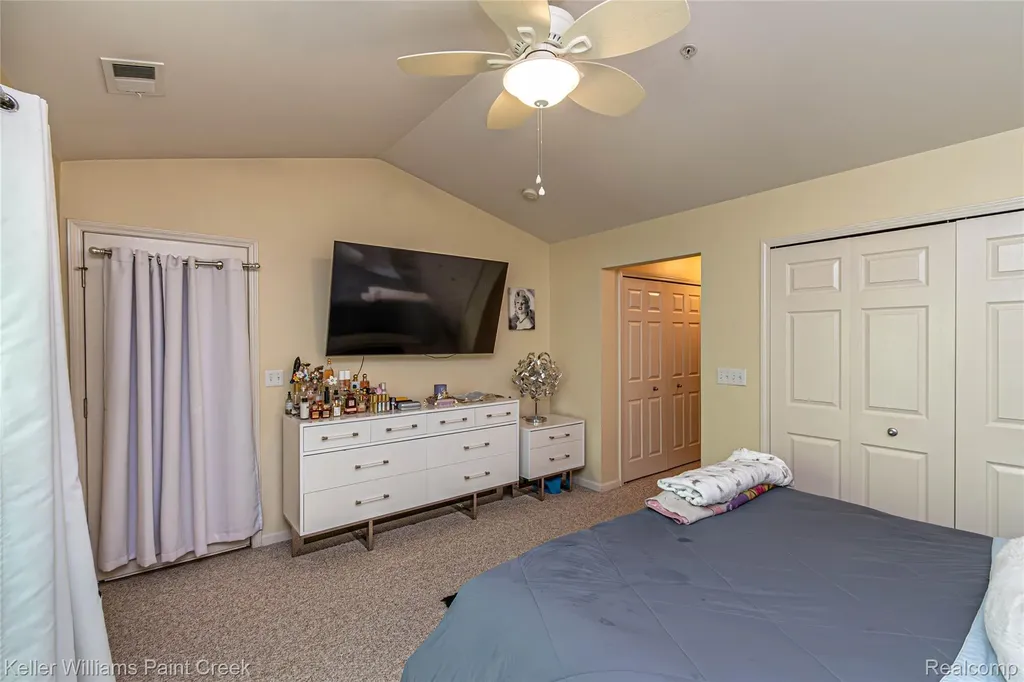 28569 Carlton Way Drive Novi City MI 48377