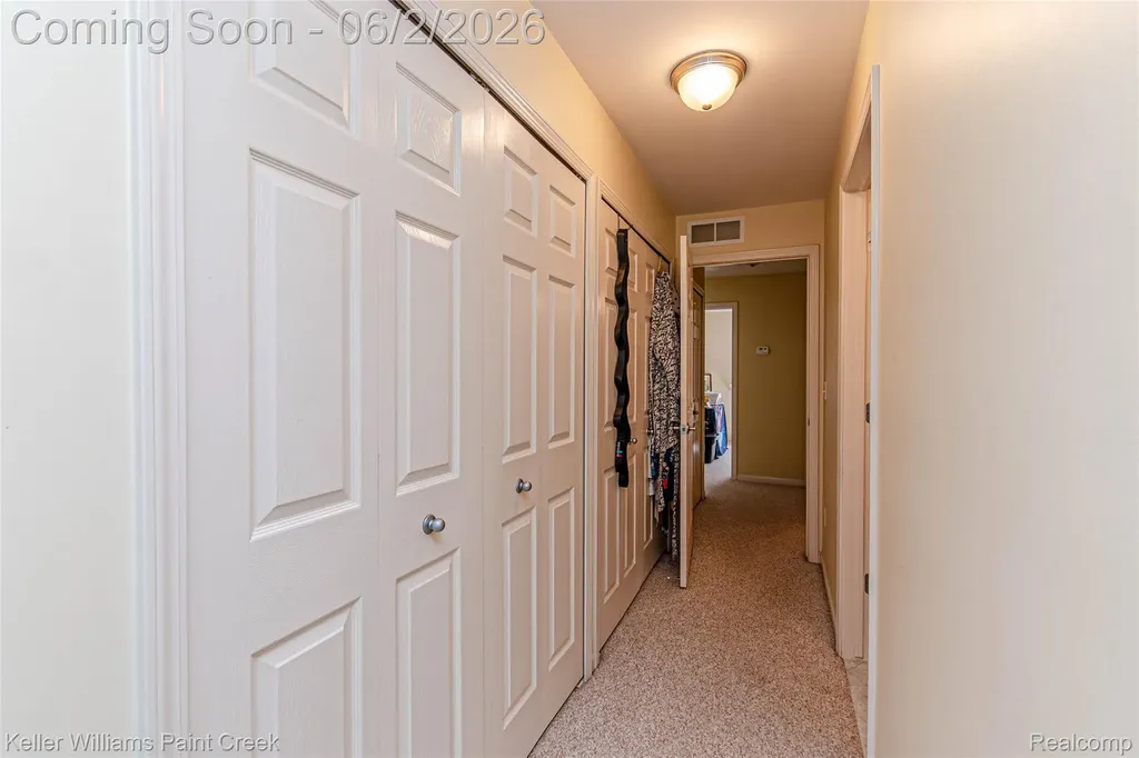 28569 Carlton Way Drive Novi City MI 48377