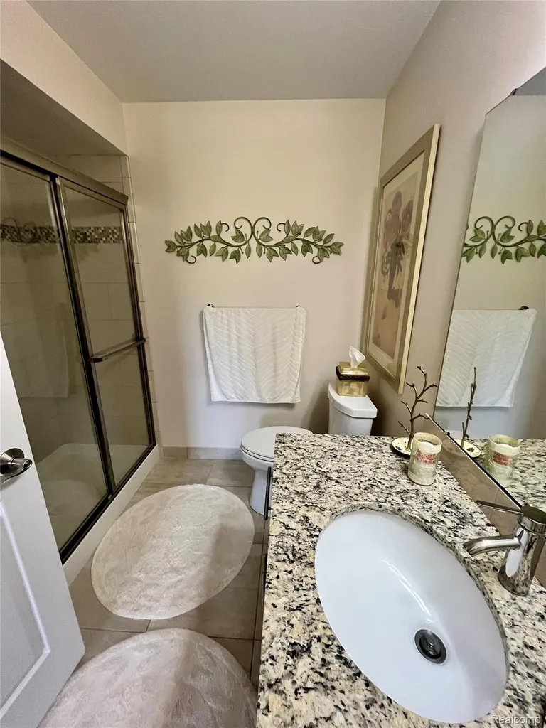 3624 N Oakmonte Boulevard Oakland Charter Township MI 48306