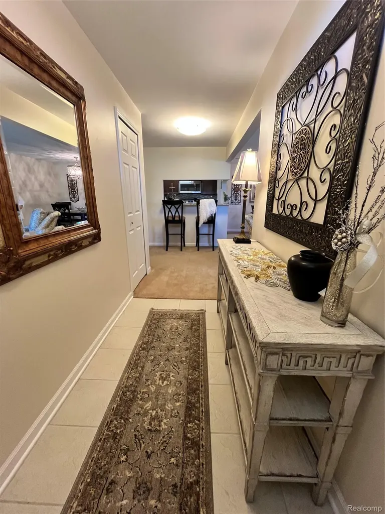 3624 N Oakmonte Boulevard Oakland Charter Township MI 48306