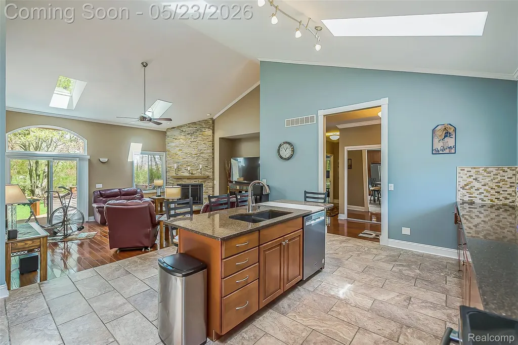 6093 Rosewood Parkway White Lake Charter Township MI 48383