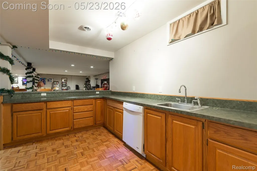 6093 Rosewood Parkway White Lake Charter Township MI 48383