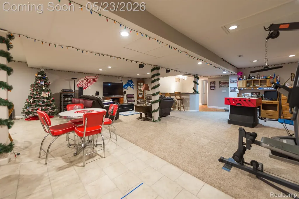 6093 Rosewood Parkway White Lake Charter Township MI 48383
