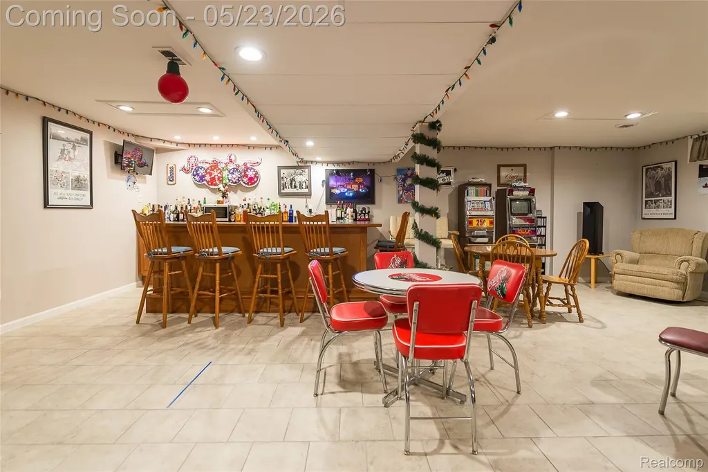6093 Rosewood Parkway White Lake Charter Township MI 48383