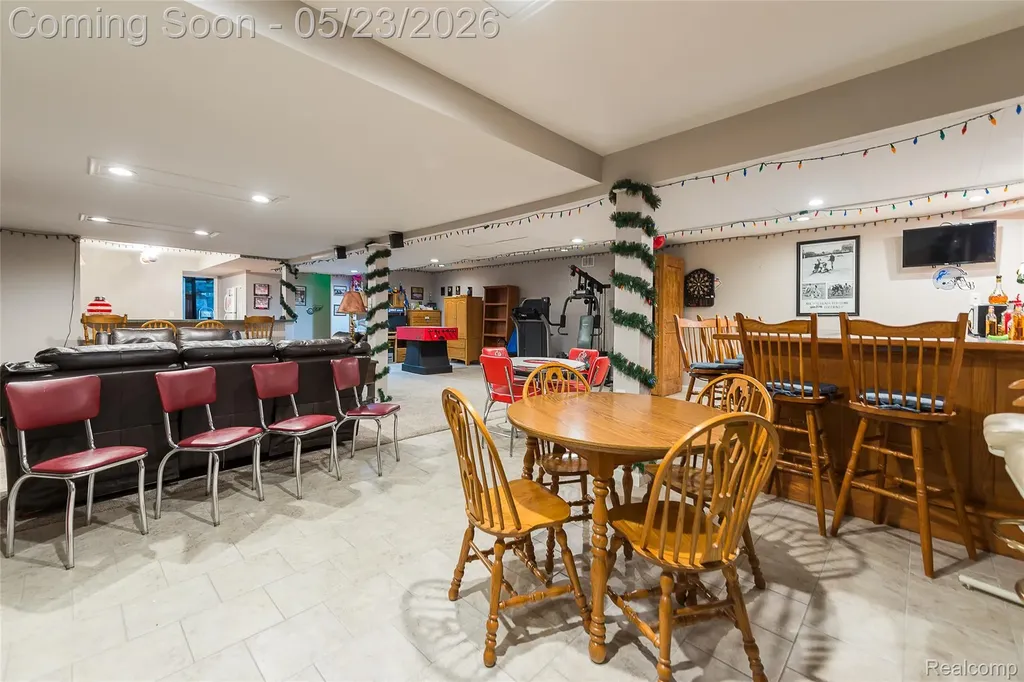 6093 Rosewood Parkway White Lake Charter Township MI 48383