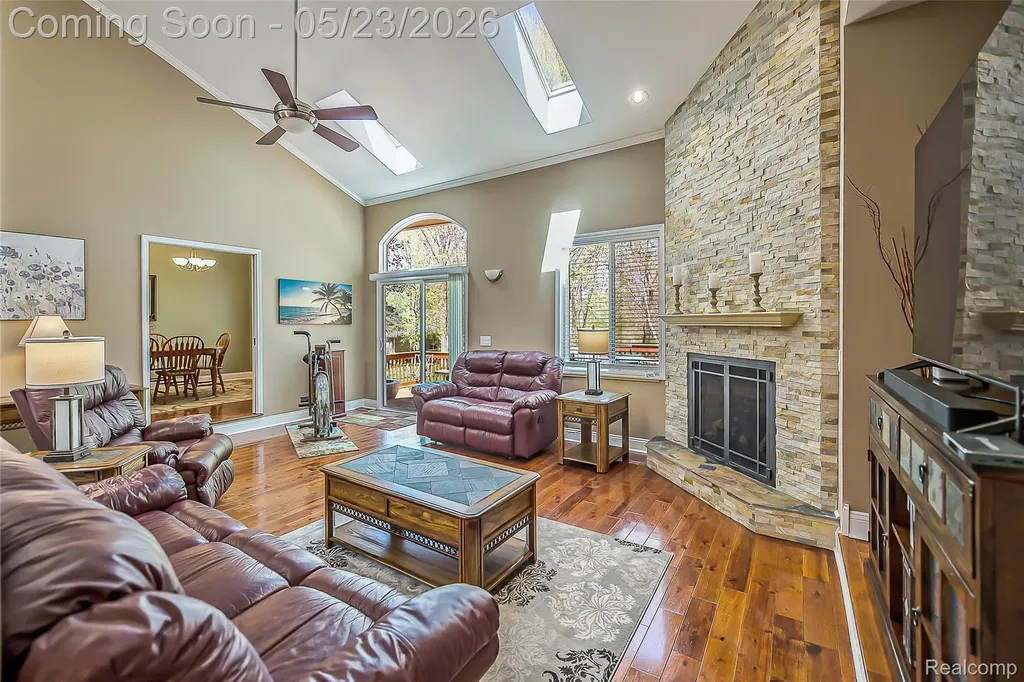 6093 Rosewood Parkway White Lake Charter Township MI 48383