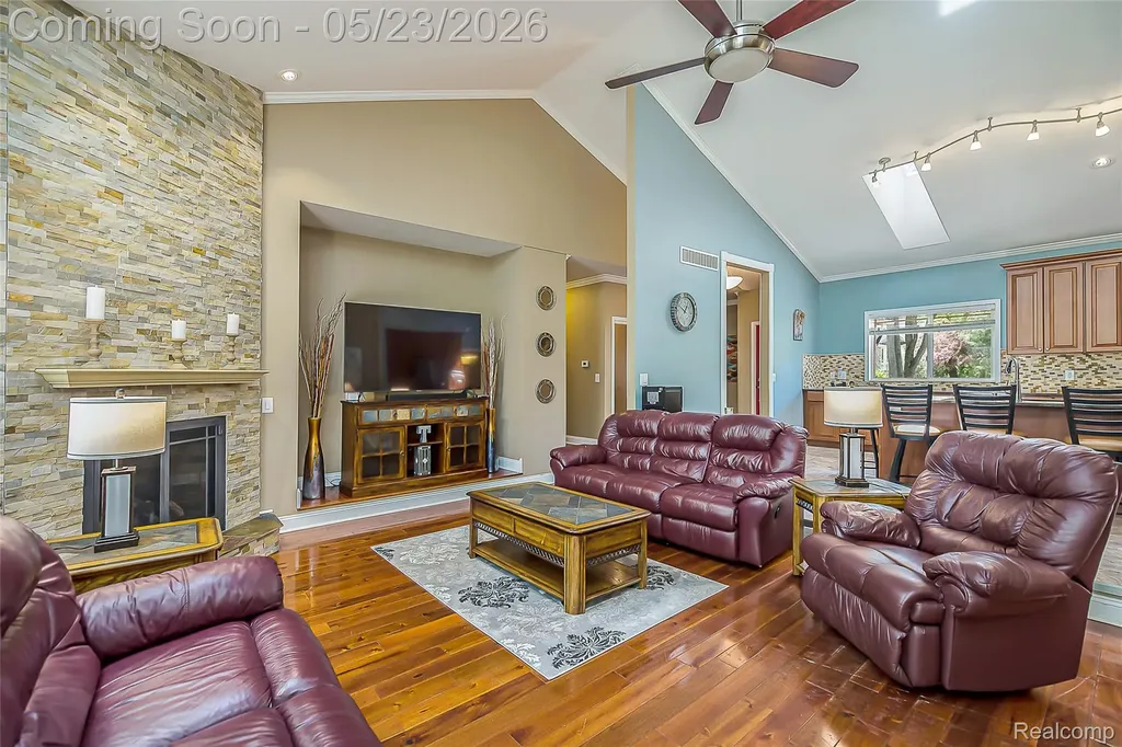 6093 Rosewood Parkway White Lake Charter Township MI 48383