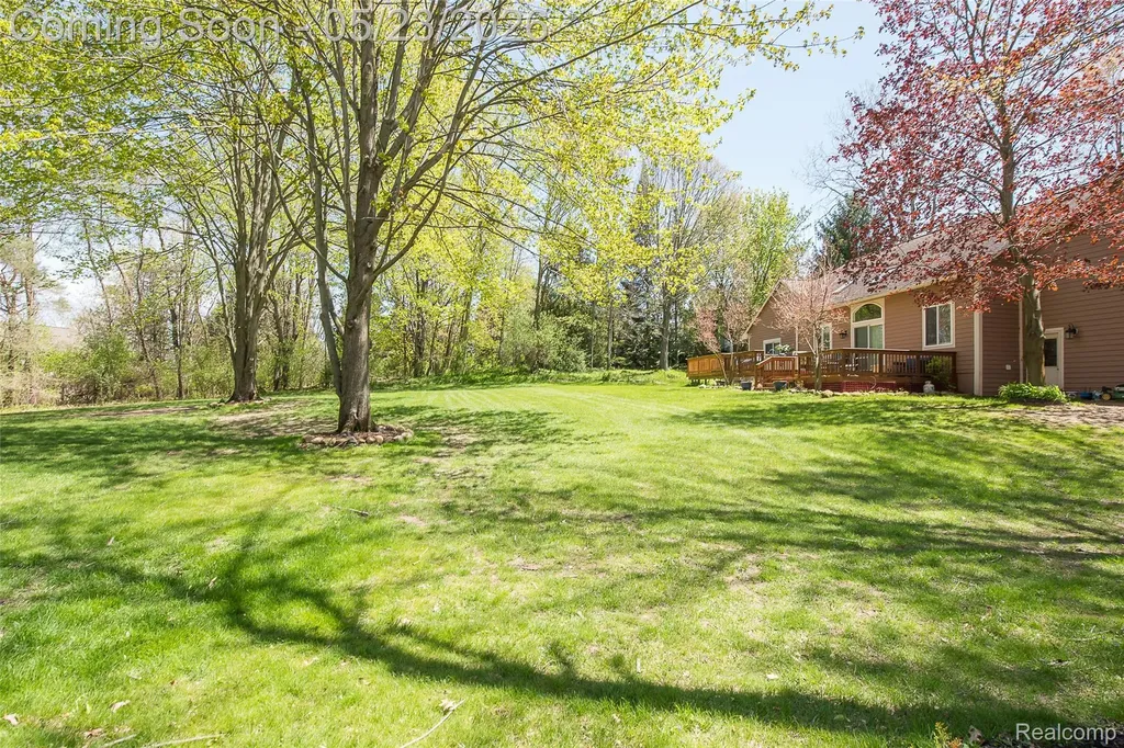 6093 Rosewood Parkway White Lake Charter Township MI 48383