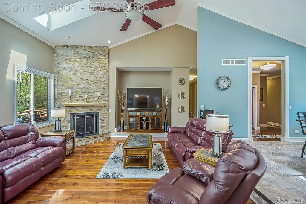 6093 Rosewood Parkway White Lake Charter Township MI 48383