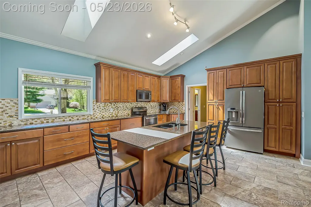 6093 Rosewood Parkway White Lake Charter Township MI 48383