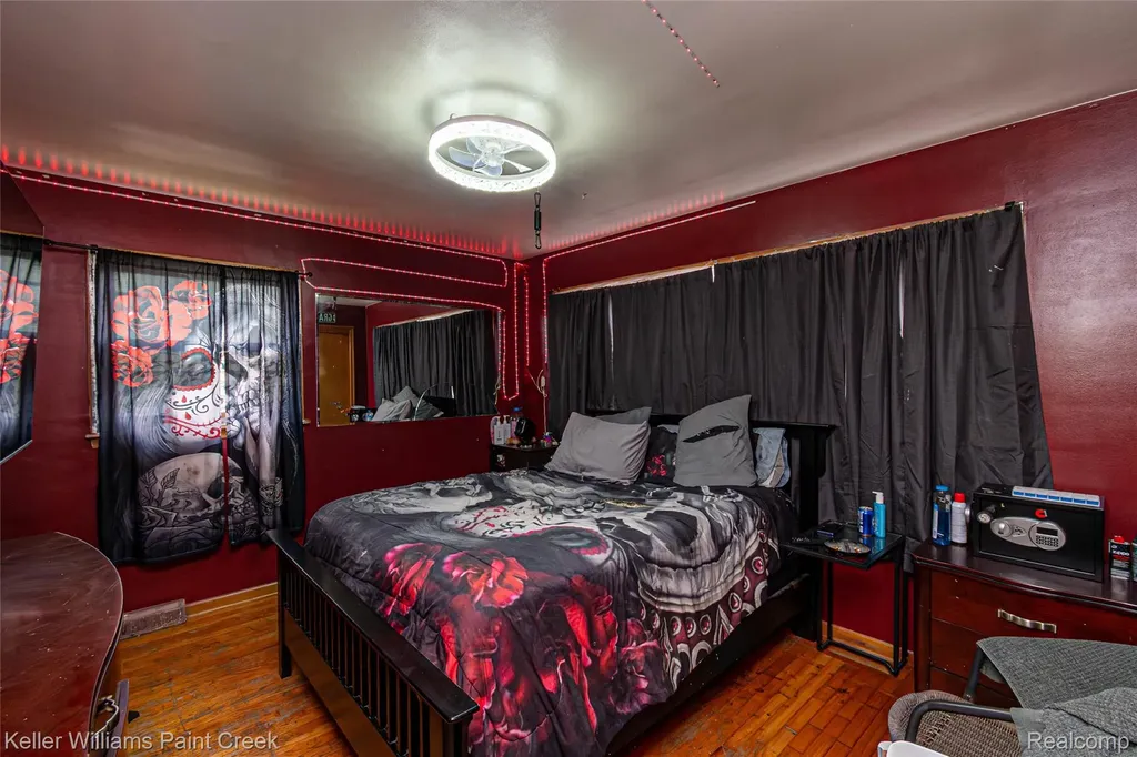 25610 Jennifer Avenue Redford Charter Township MI 48239