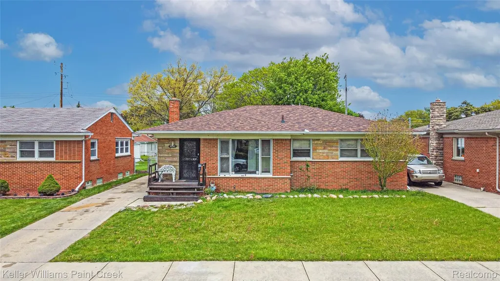 25610 Jennifer Avenue Redford Charter Township MI 48239