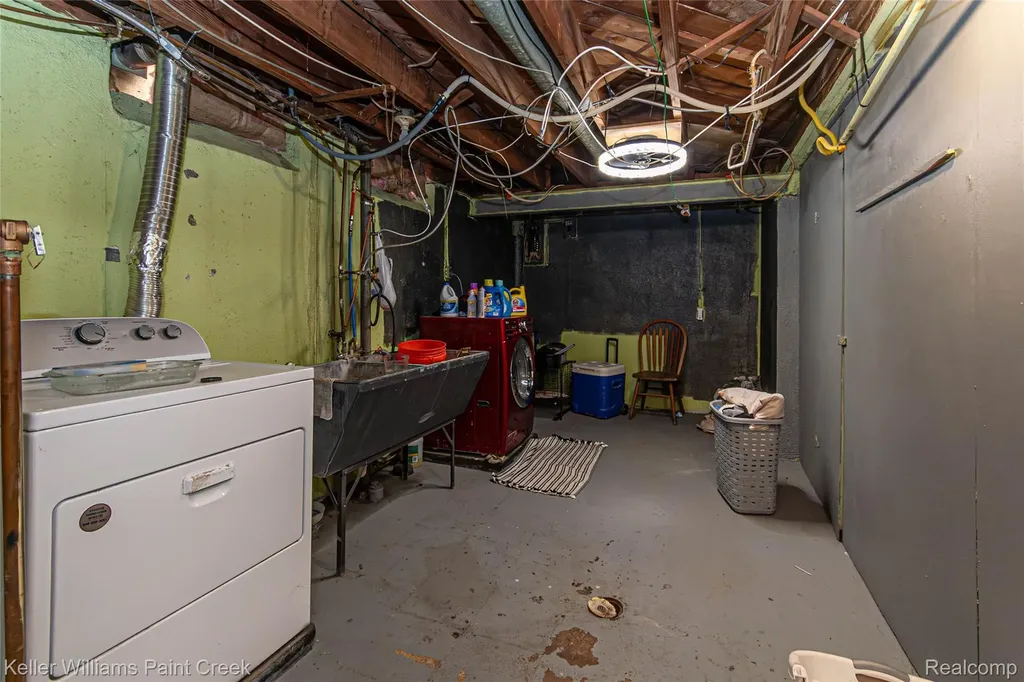 25610 Jennifer Avenue Redford Charter Township MI 48239