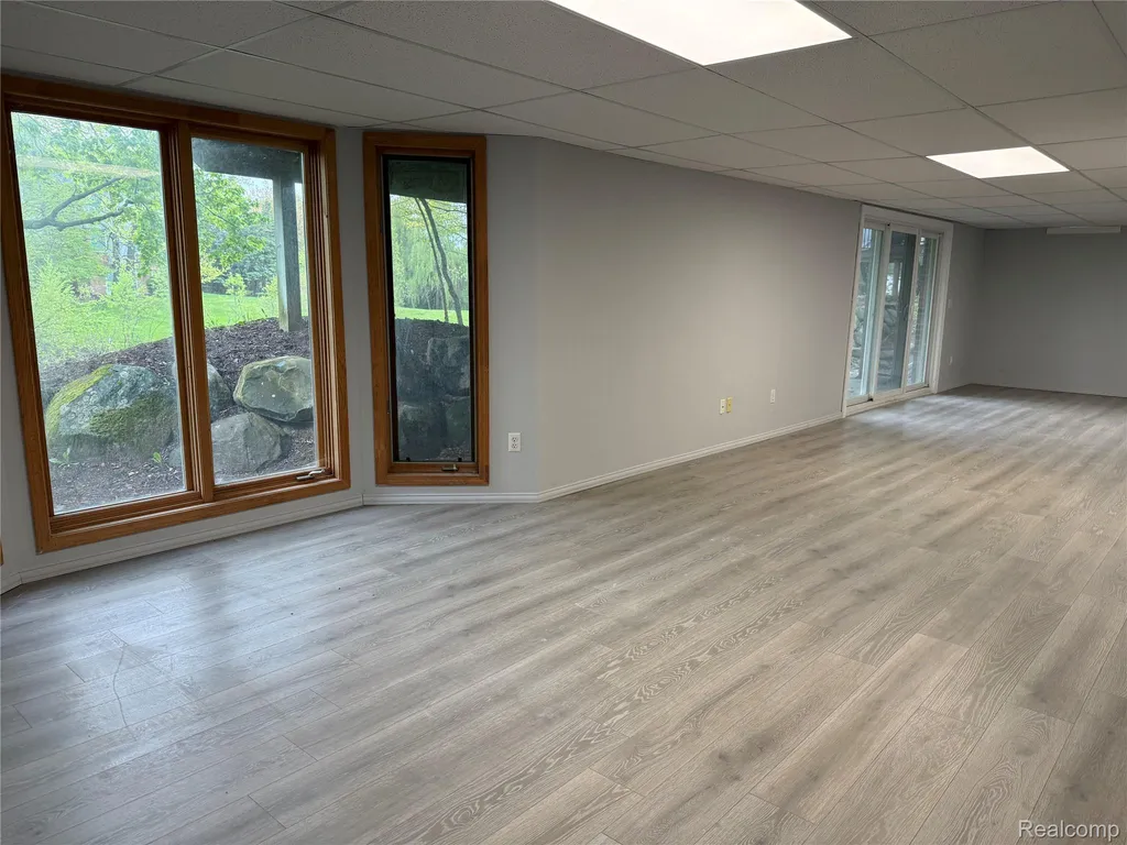 6775 Carlyle Crossing West Bloomfield Charter Township MI 48322