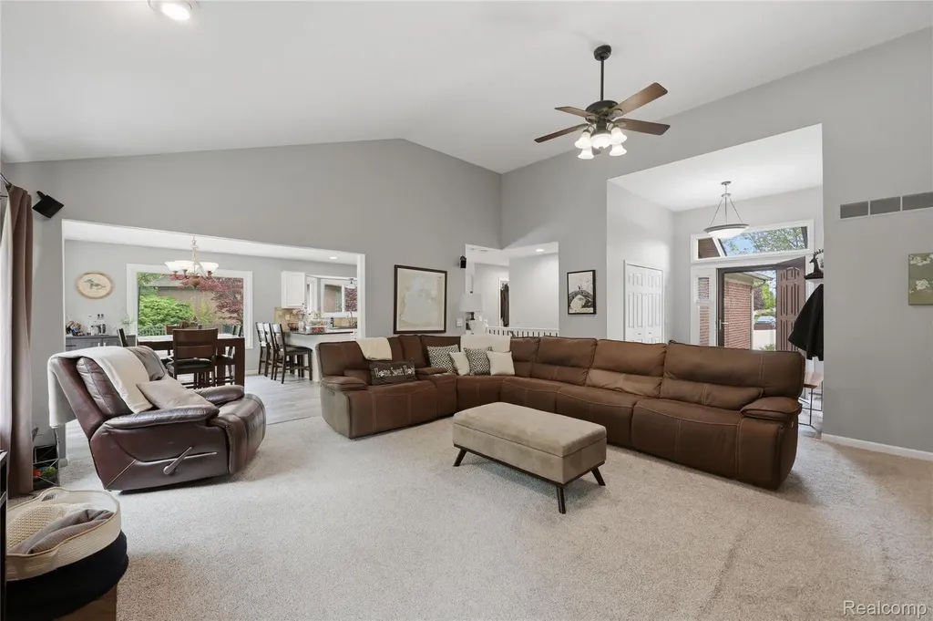 49371 Deerfield Park Macomb Township MI 48044