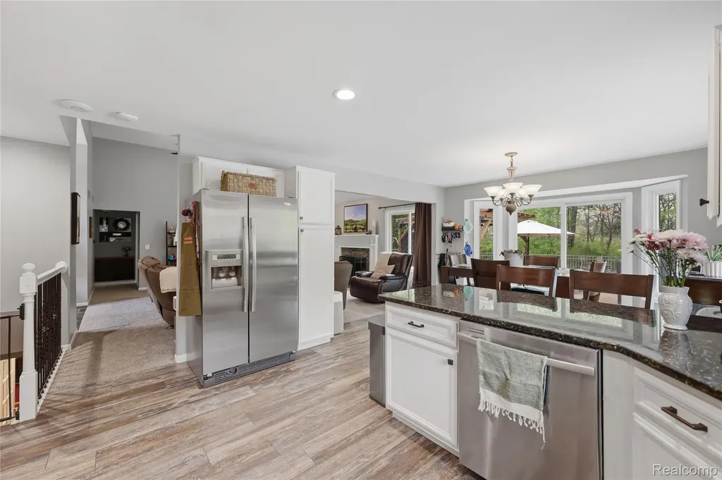 49371 Deerfield Park Macomb Township MI 48044