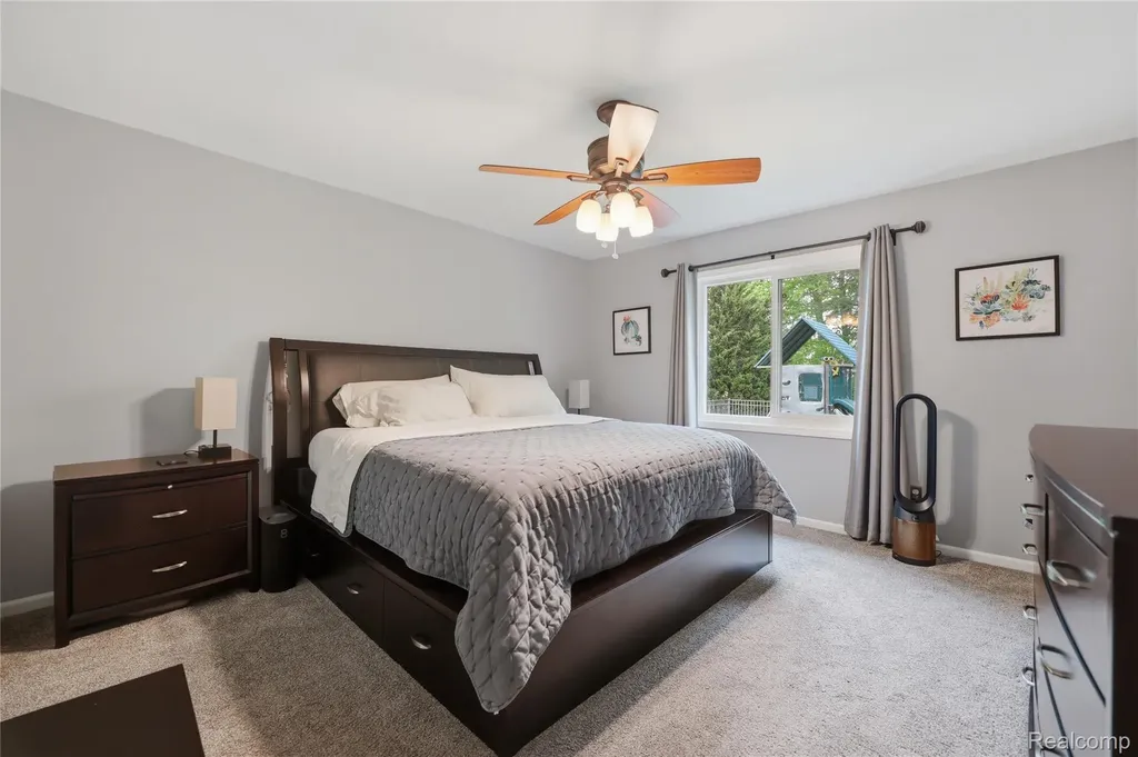 49371 Deerfield Park Macomb Township MI 48044