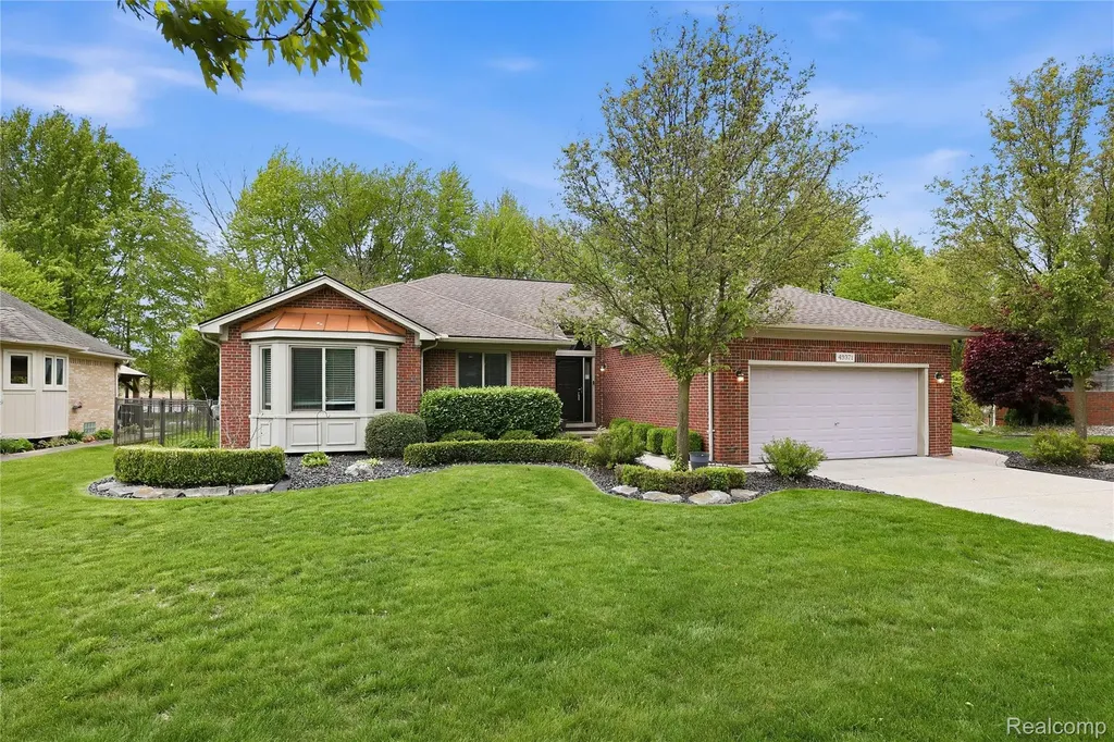 49371 Deerfield Park Macomb Township MI 48044
