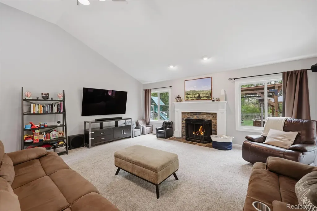 49371 Deerfield Park Macomb Township MI 48044