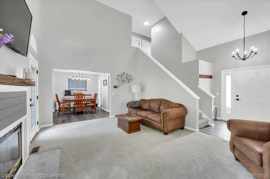 660 Akram Oxford Charter Township MI 48371