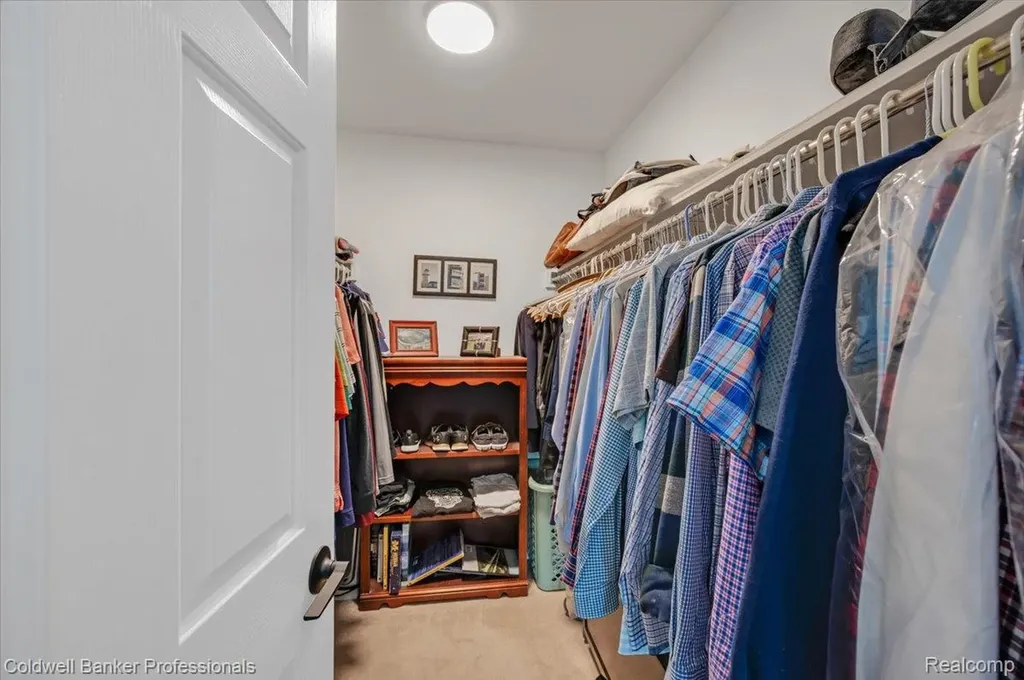660 Akram Oxford Charter Township MI 48371