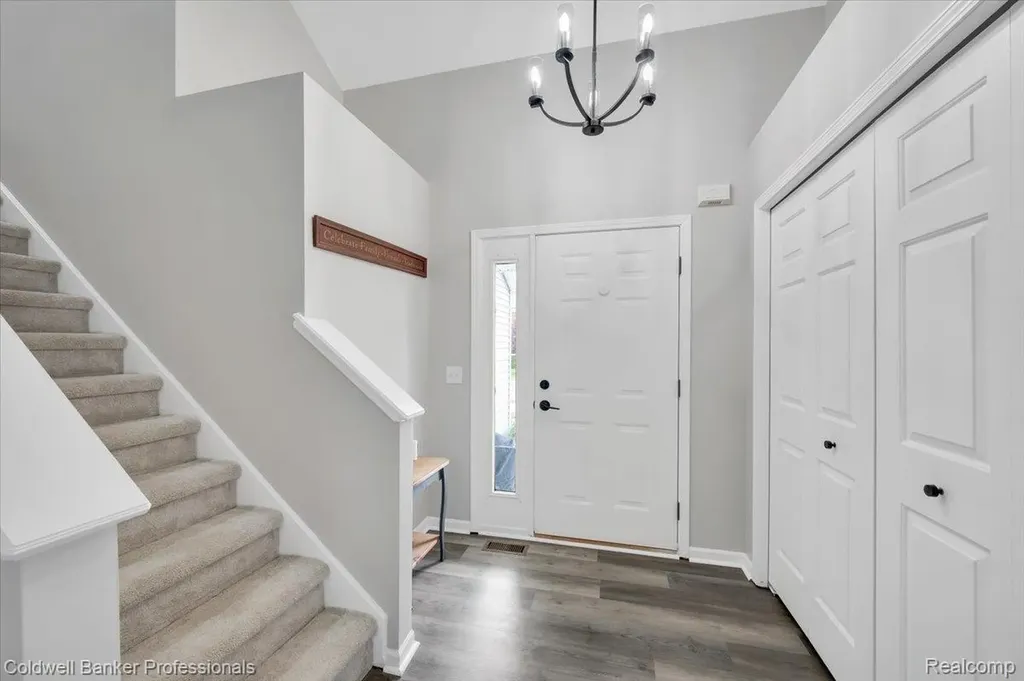 660 Akram Oxford Charter Township MI 48371