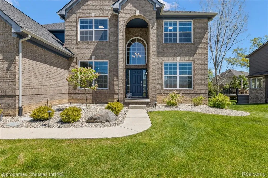 24428 Sheringham Drive Lyon Charter Township MI 48178