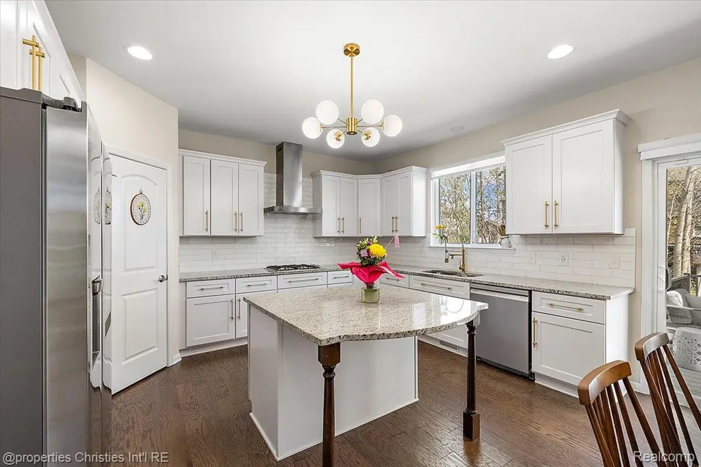 24428 Sheringham Drive Lyon Charter Township MI 48178