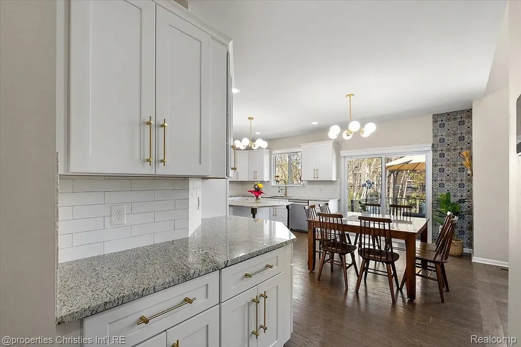 24428 Sheringham Drive Lyon Charter Township MI 48178
