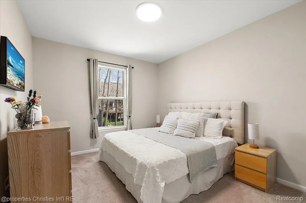 24428 Sheringham Drive Lyon Charter Township MI 48178