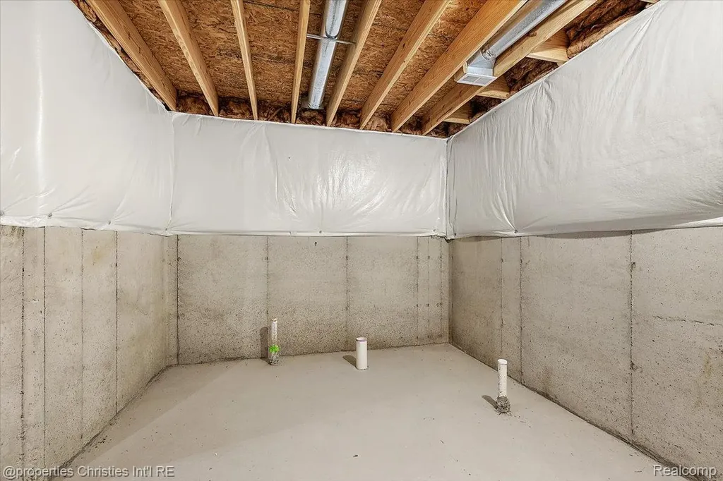 24428 Sheringham Drive Lyon Charter Township MI 48178