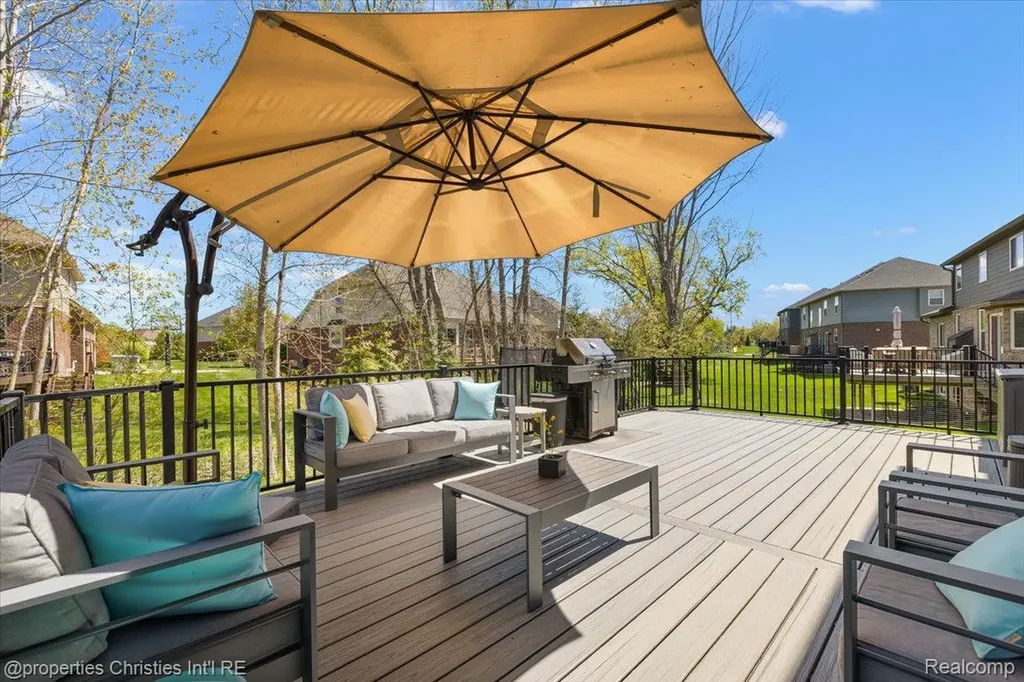 24428 Sheringham Drive Lyon Charter Township MI 48178