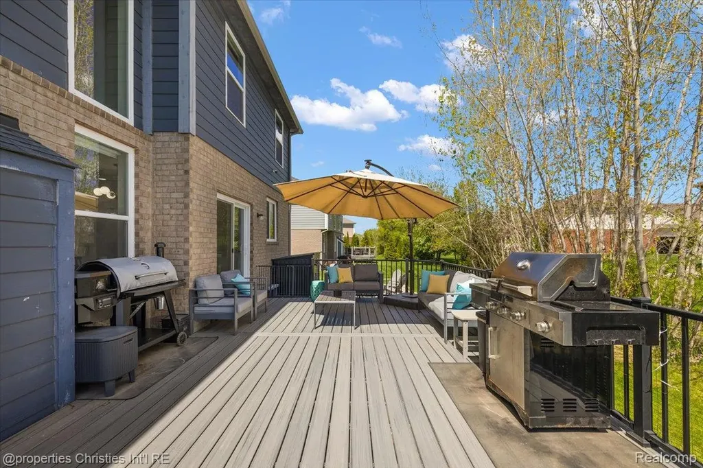 24428 Sheringham Drive Lyon Charter Township MI 48178