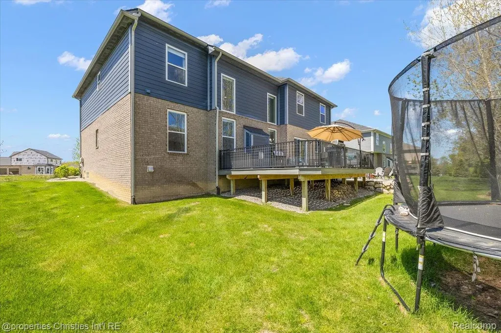 24428 Sheringham Drive Lyon Charter Township MI 48178
