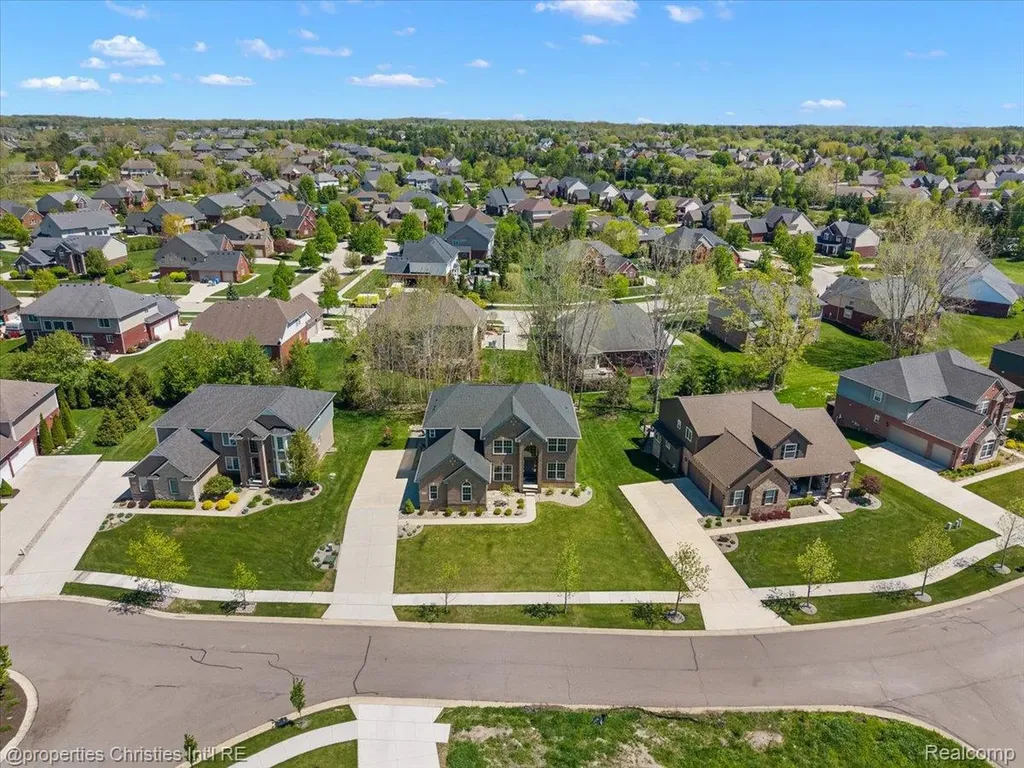 24428 Sheringham Drive Lyon Charter Township MI 48178
