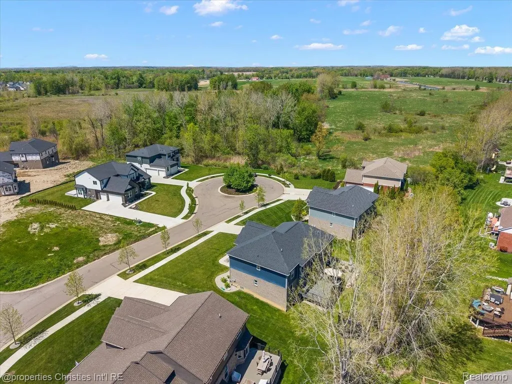 24428 Sheringham Drive Lyon Charter Township MI 48178